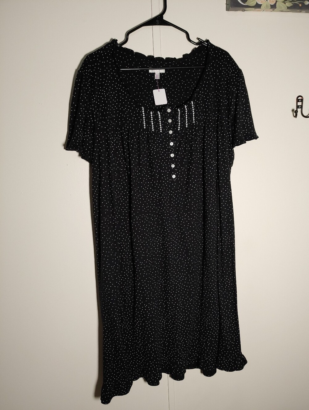 Secret Treasures 4X 26/28 Black & White Polka Dots Short Sleeve Nightgown - Picture 5 of 7